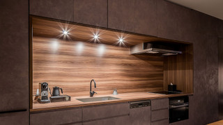 シグネチャー キングスキーイン/アウト  禁煙