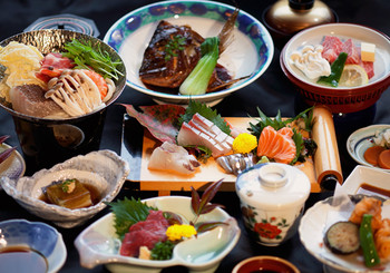 割烹旅館だからこそ味わえる珠玉の料理に舌鼓4038207