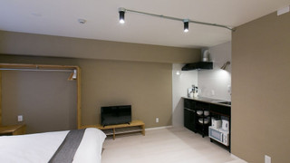 デラックス スタジオスイート (502)