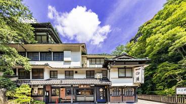 塔ノ沢 一の湯本館（トウノサワイチノユホンカン） / 1