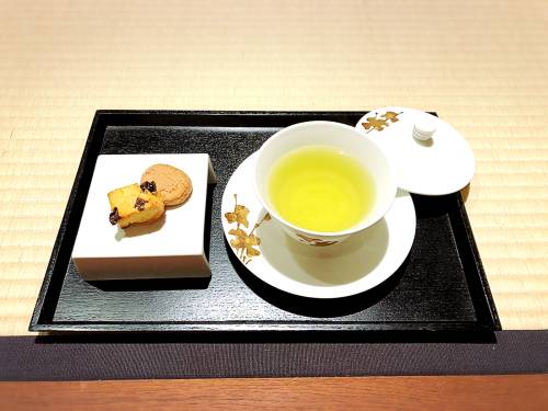 ホテルに着いた時から
新旧の美しさに触れる / 5