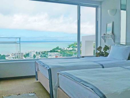 CORAL GARDEN 7 POOLS / PLUS ONE / 5