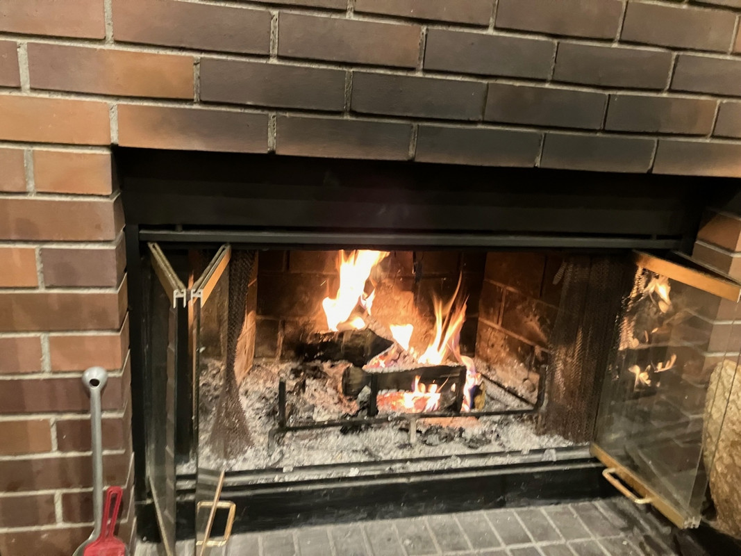 暖炉があって、とても風情がありました。