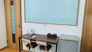 エコノミー 4 人部屋 禁煙 共用バスルーム