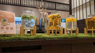 食事・飲み物 / 10