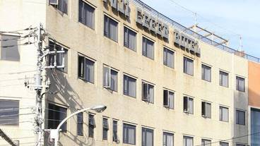 施設の入り口 / 28