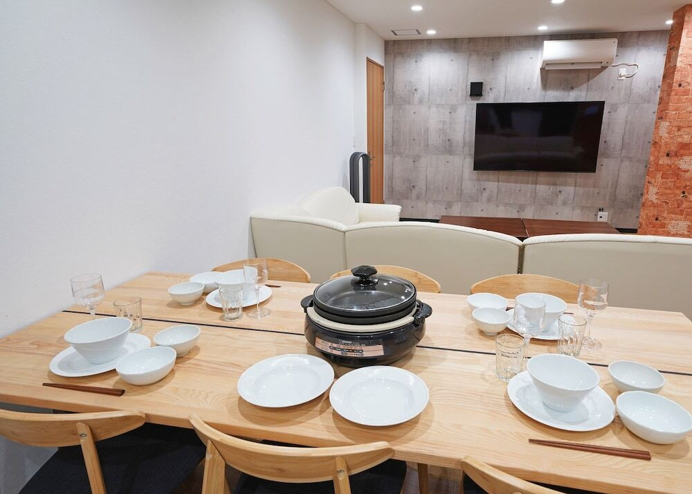 客室内のダイニングエリア