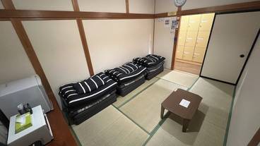 客室 / 15