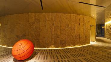 施設の入り口 / 9