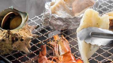 食事・飲み物 / 12