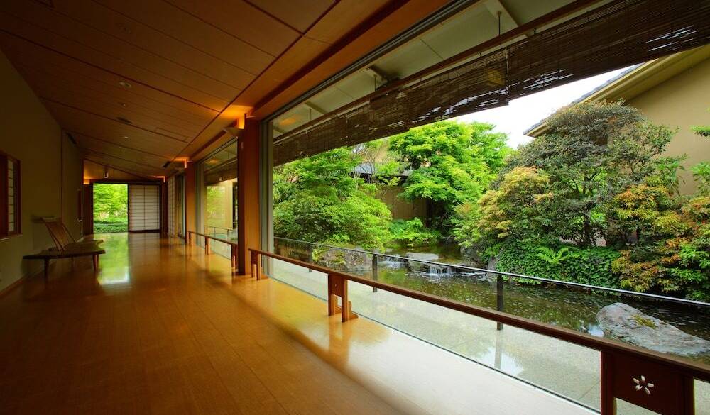 廊下からの眺望 / 4