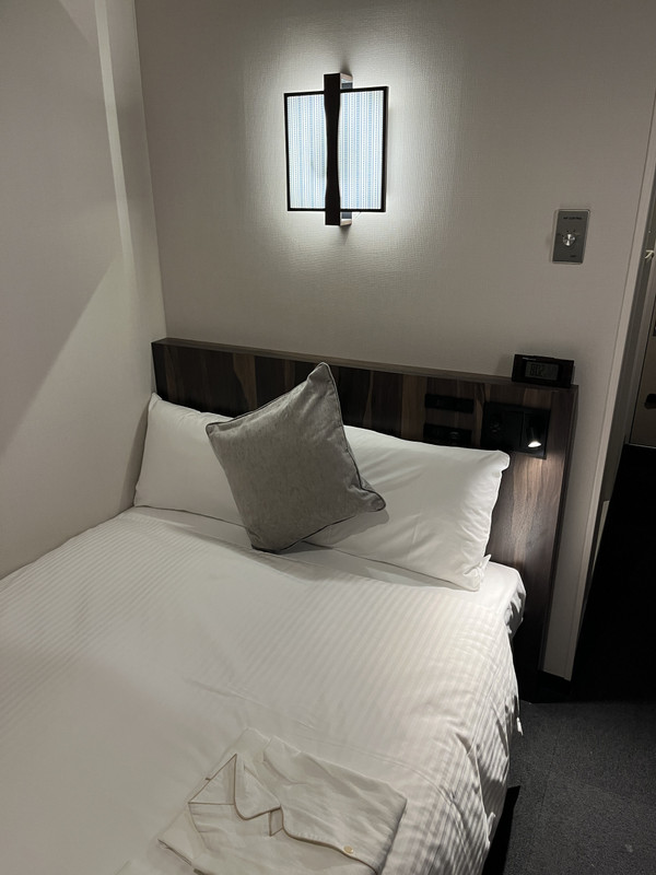 セミダブルぐらいのベッド