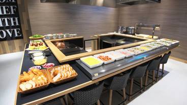 朝食ビュッフェ / 3