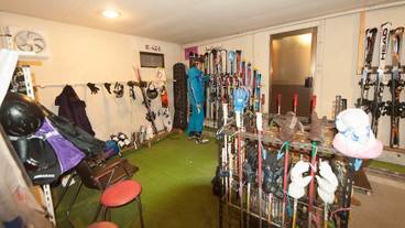 施設内の設備 / 13