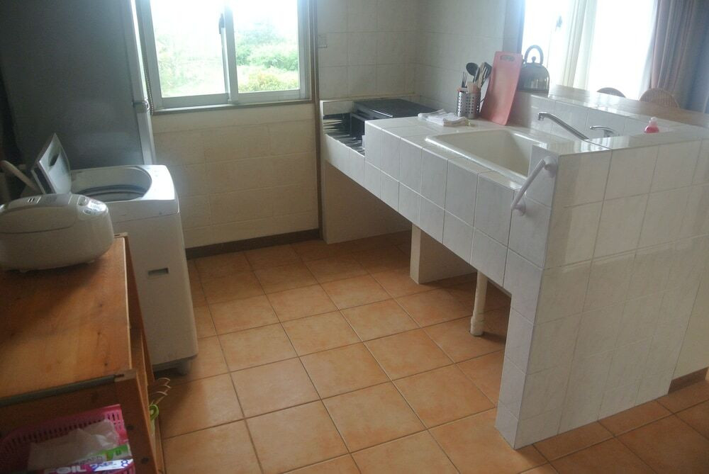 オーシャンフロントのコテージは明るいキッチンが自慢！3422197