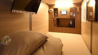 Capsule room Men only for 2 persons