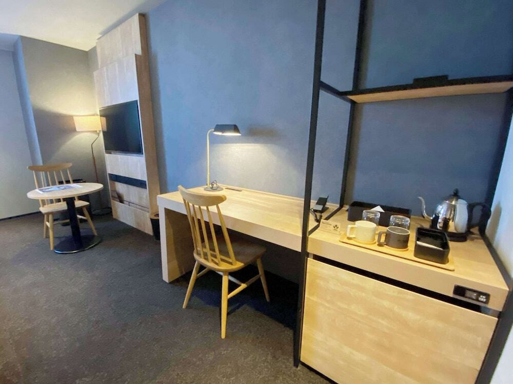 ワイドキングルーム  家具