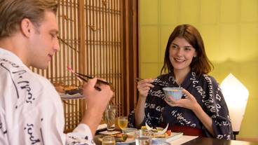 旅館のお食事処 / 24