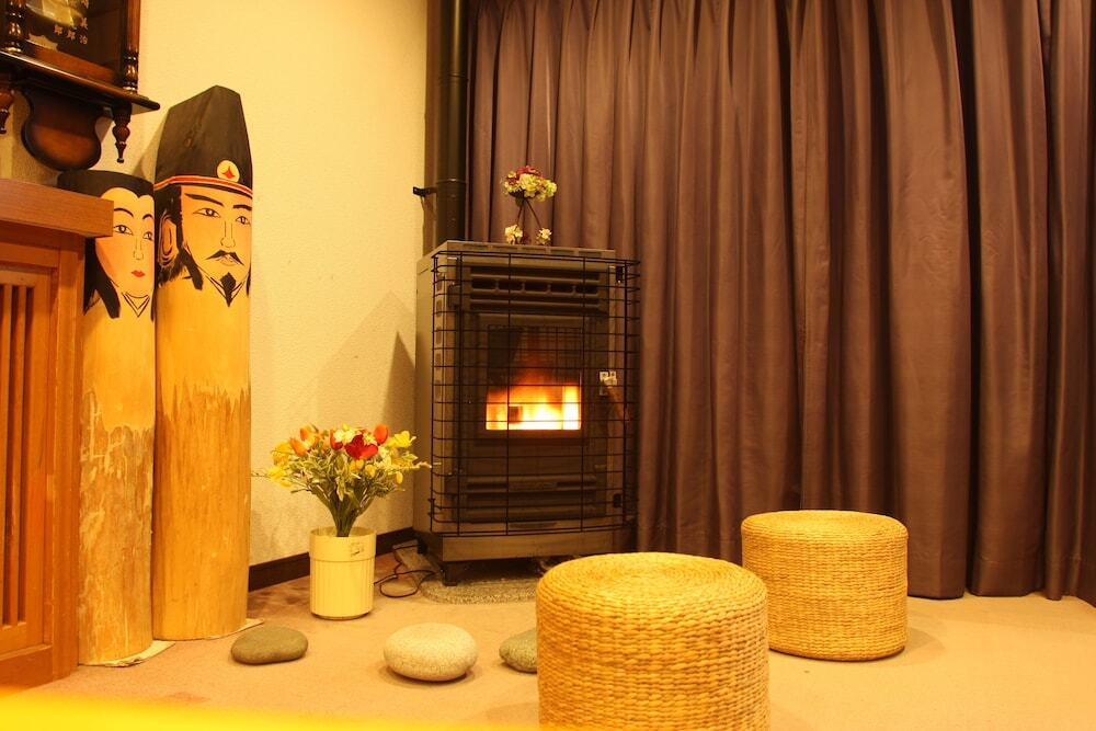 ロビーラウンジ