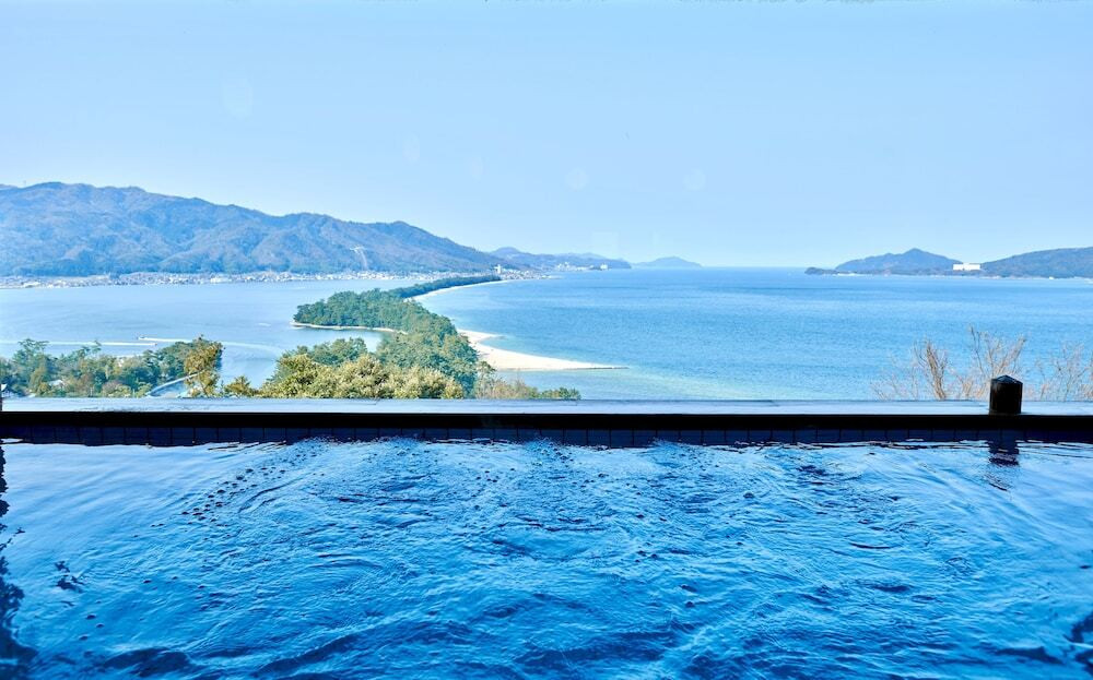 天橋立を眺めながら温泉を堪能できる4007776