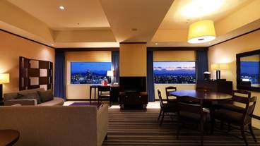 客室内のダイニングエリア / 25