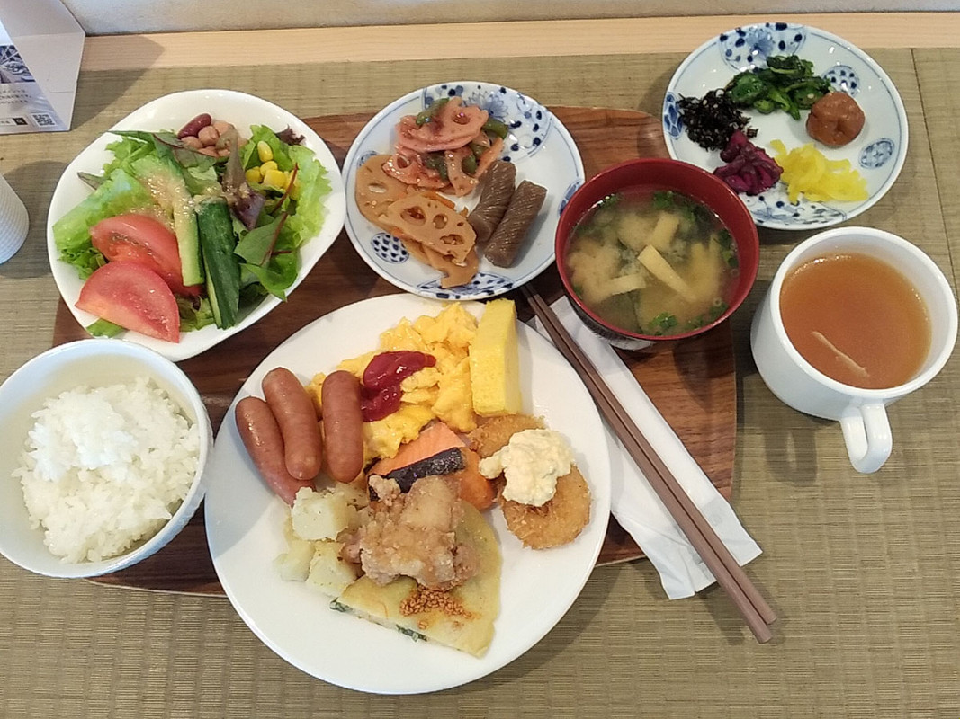 朝食