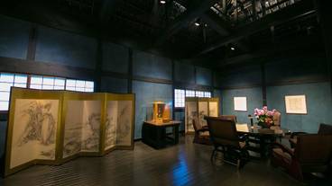 ロビーラウンジ / 3