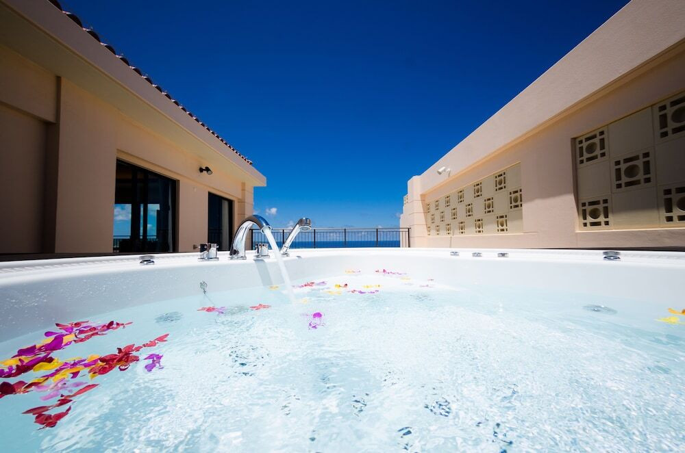 無料送迎付きのホテルに泊まって移動を楽に♪4037023