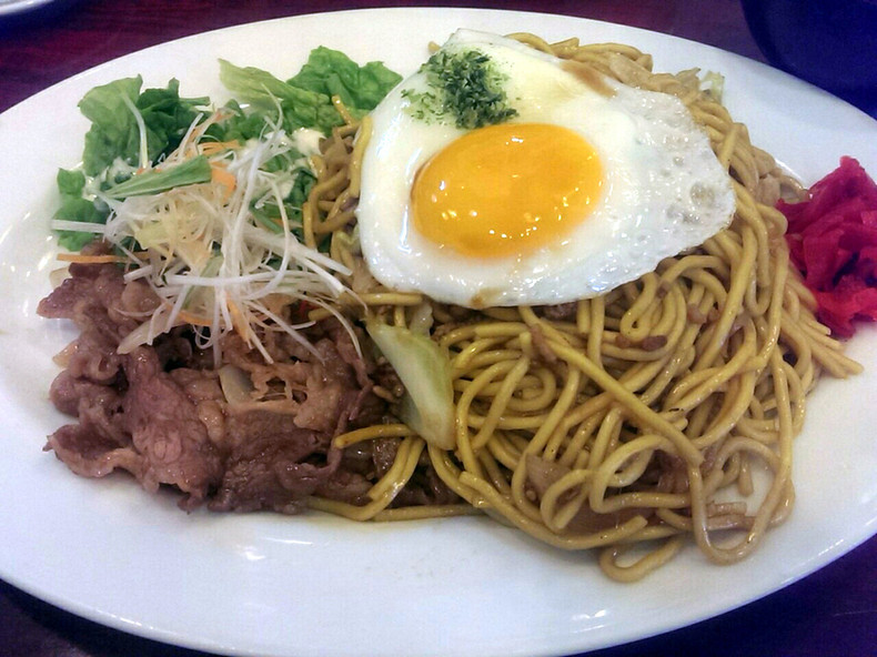 「食い道楽 本店」料理 820878 牛バラやきそば