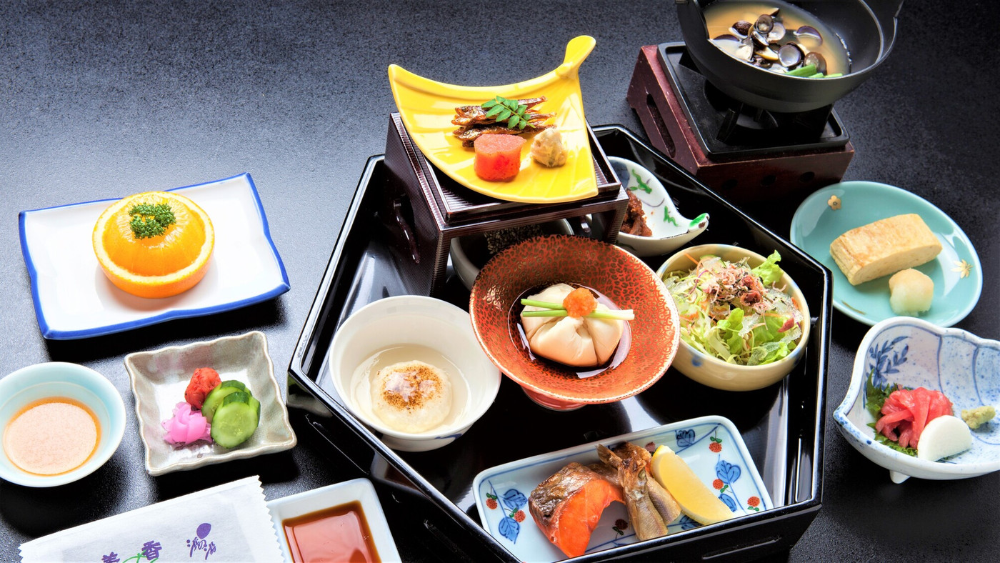 小鍋仕立てでいただく信州味噌汁が心にしみる和定食3464753
