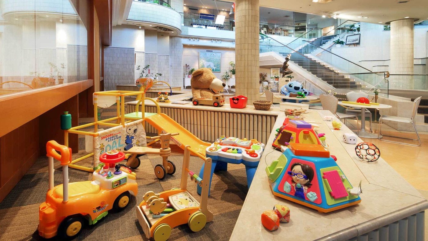 おもちゃコーナーやプール、貸切風呂も。絶景を眺めながら、親子でゆったり♪3930746