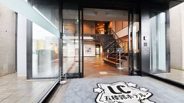 内部エントランス / 2