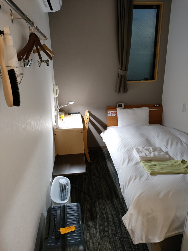 ２４８号室　狭い