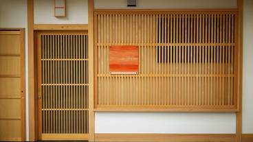 施設の入り口 / 3