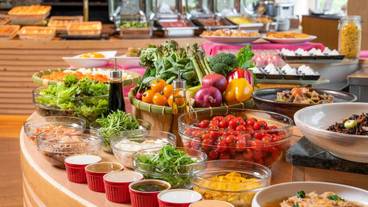 朝食ビュッフェ／サラダ / 8