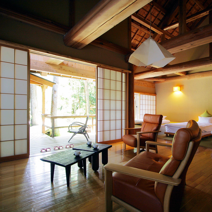 月の下に眠る 青い月