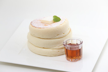 「cafe&dining fleur 京都店」 料理 43750914 シンプルな味が人気の『フルール・パンケーキ』
