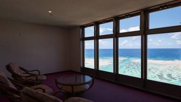 施設内の設備 / 11