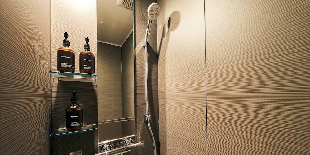 北館客室 シャワー一例 / 4