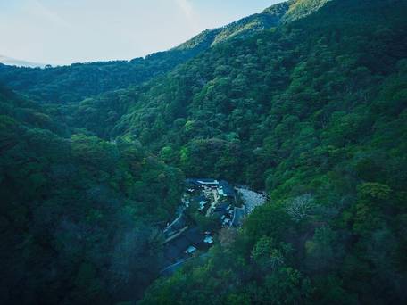 エスパシオ 箱根迎賓館 麟鳳亀龍 / 1