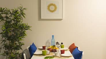 客室内のダイニングエリア / 19