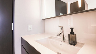 スタジオ 25 ツイン/トリプル (禁煙)