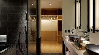 プールサイドテラスルームキング