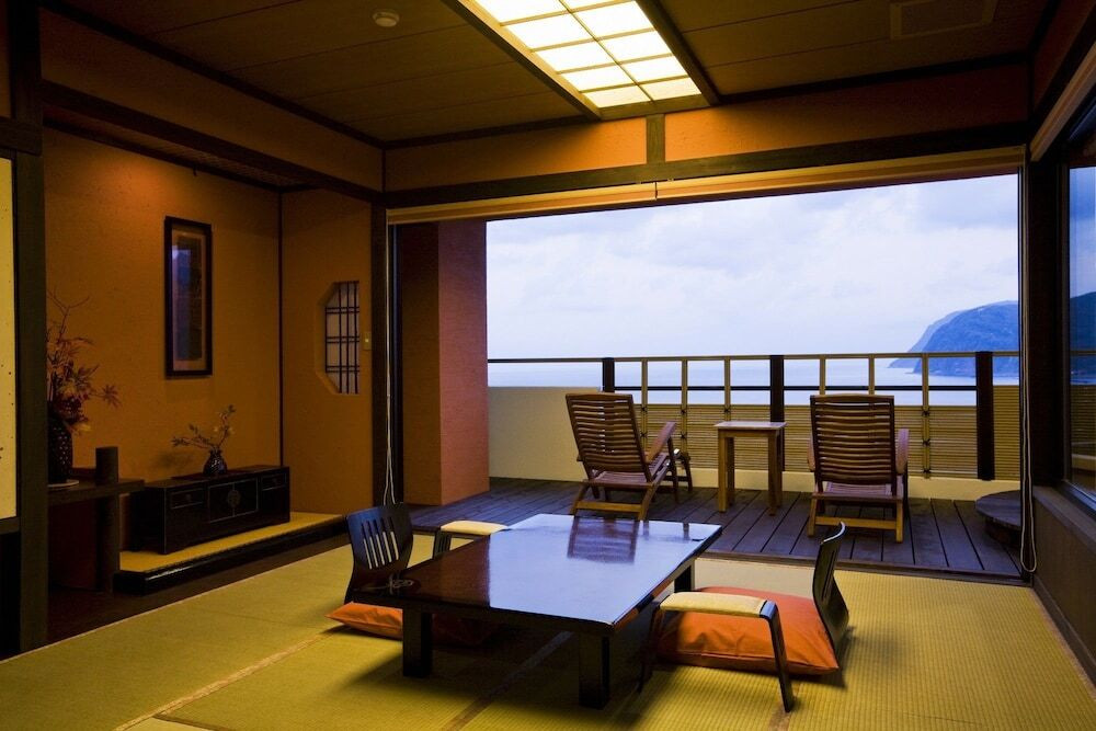 最上階・贅の和洋室　昼景