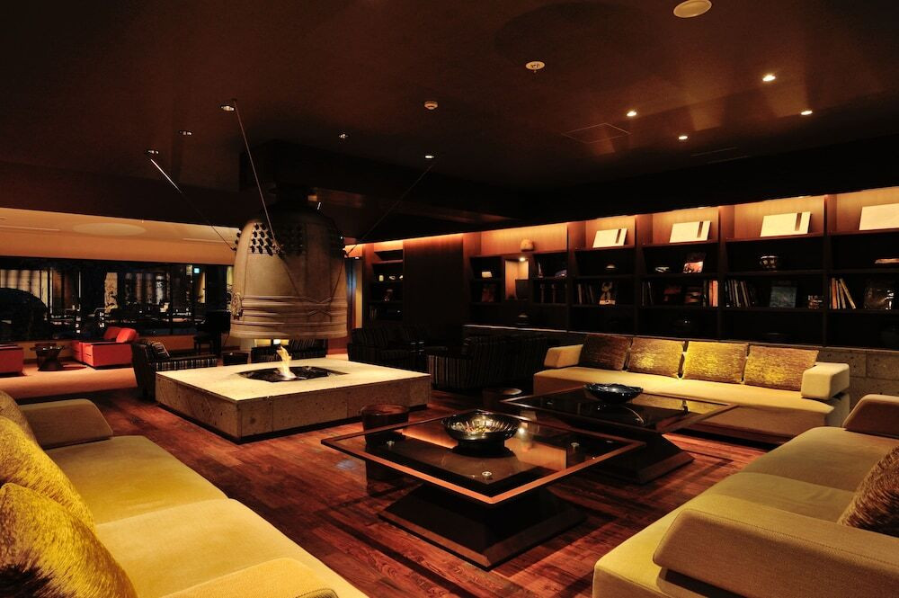 ロビーラウンジ