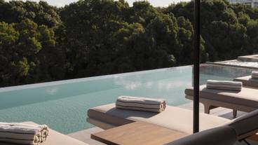 ルーフトッププール(3) / 4