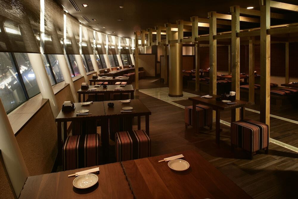 14階 酒房「龍宮」