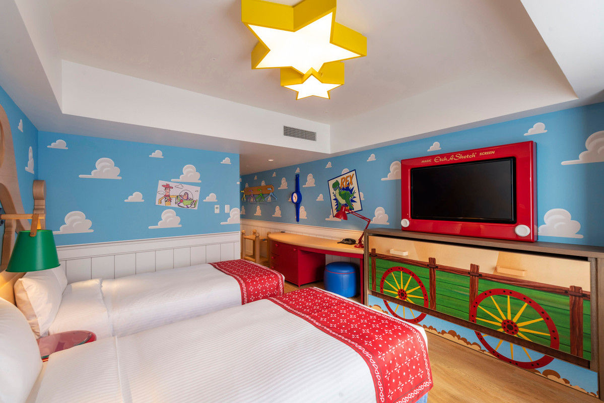 ©Disney/Pixar
© 2021 and ® Spin Master, Ltd. All Rights Reserved / 2