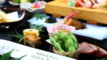 食事・飲み物 / 11