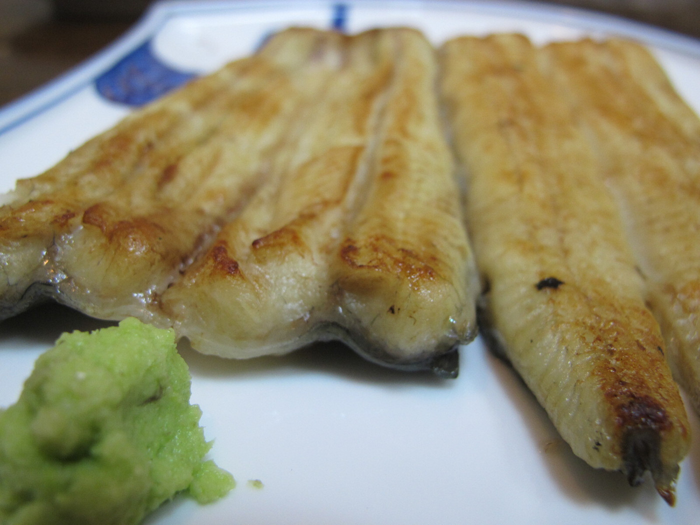 「うなぎ 浜名」料理 81078 白焼のアップ